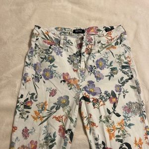 Pants flowers printed